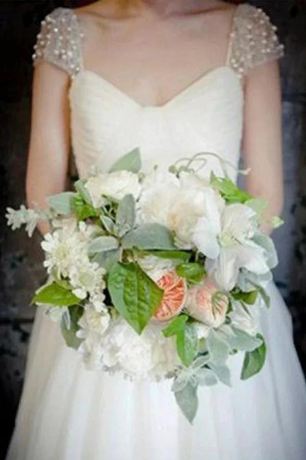 Scoop Cap Sleeves Sweep Train Beading Pleated Wedding Dress with Beading (ZD15436)