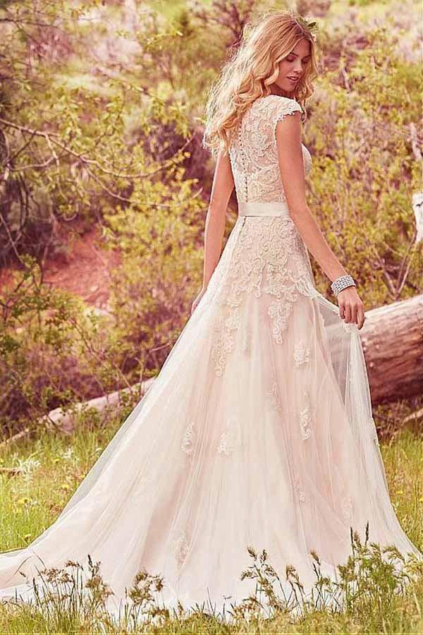Scoop Neckline A-Line Tulle Wedding Dresses With Lace Appliques (ZD16295)