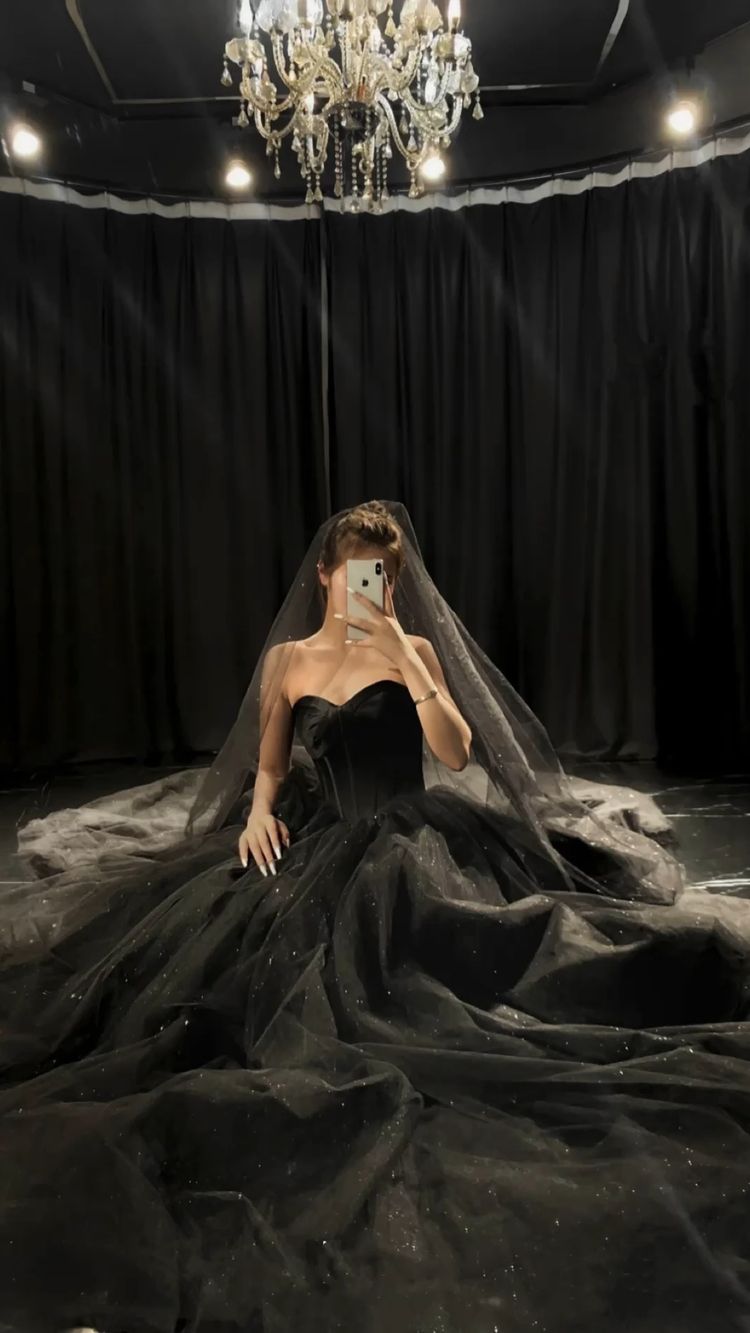 Black Corset Ball Gown Wedding Dress Gorgeously Gothic Prom Dress - FashionDia