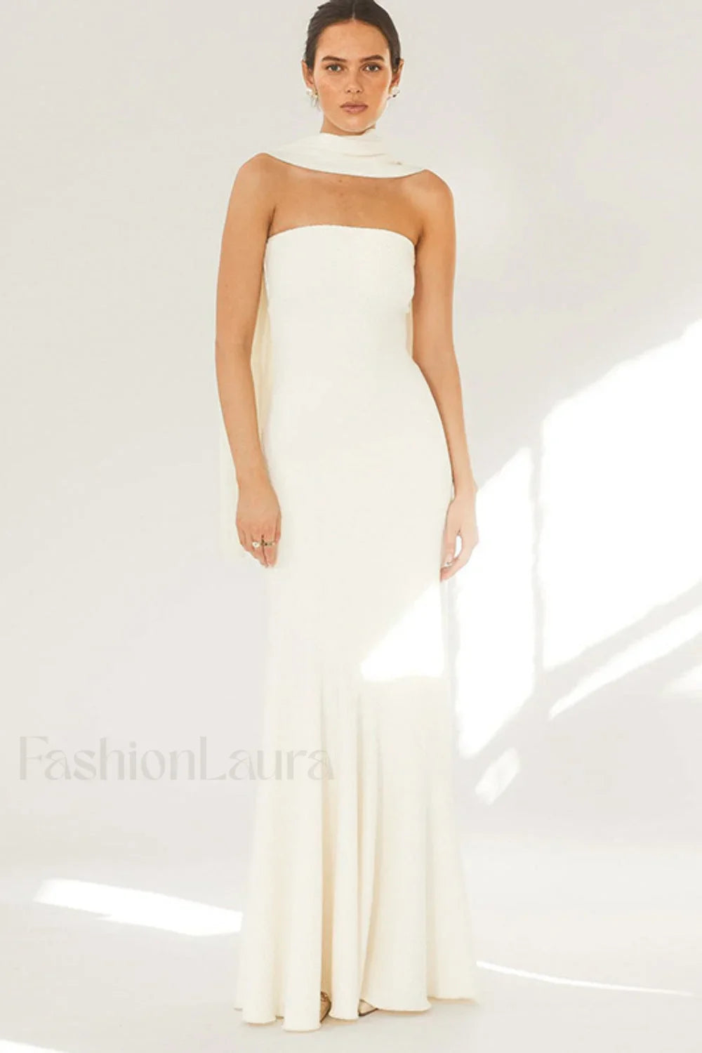 Sexy Strapless Mermaid Dress with Relaxed Fit and Seasonal Wardrobe Essential