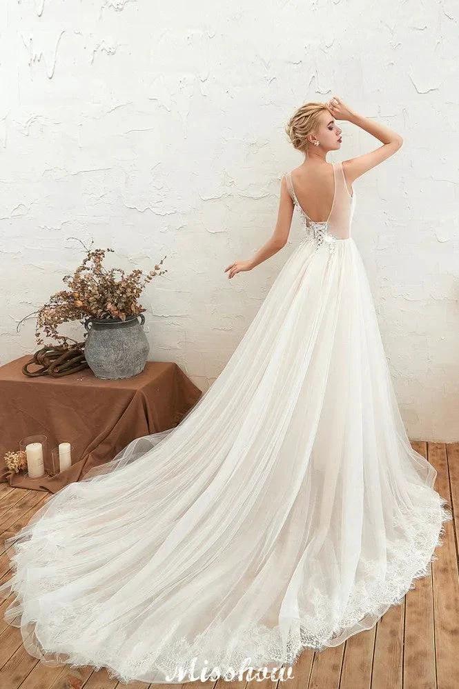 Sexy V-neck Princess Tulle Wedding Dress with Lace Appliques (ZD13979)