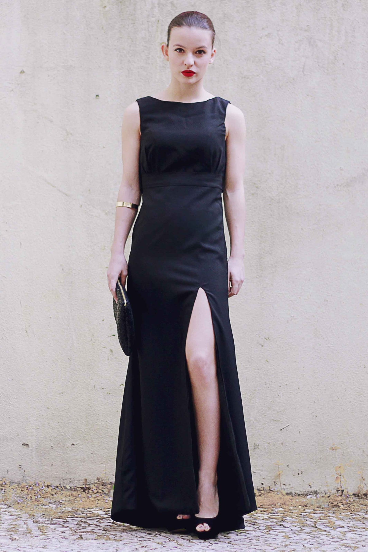 Sheath Small Round Collar Floor-Length Front Slit Backless Chiffon Evening Dress