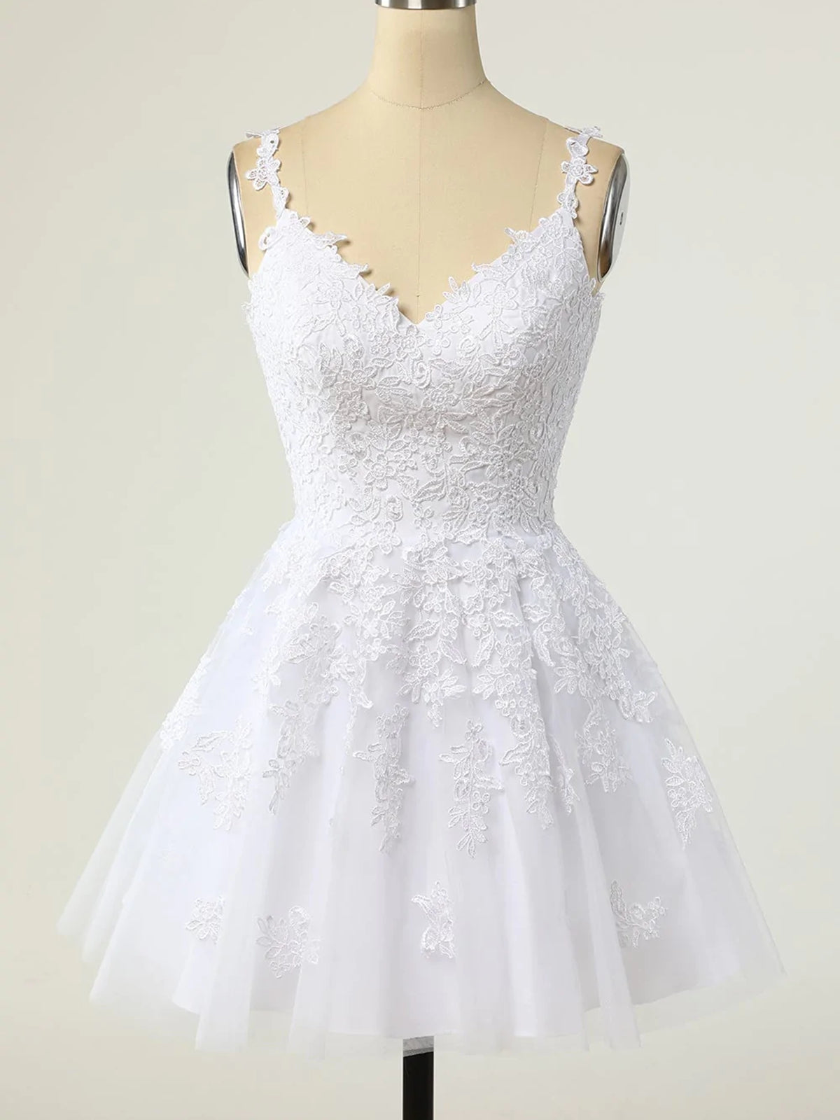 Short A-line V-neck Tulle Lace Backless Prom Dress white Homecoming Dresses - VelvetHem