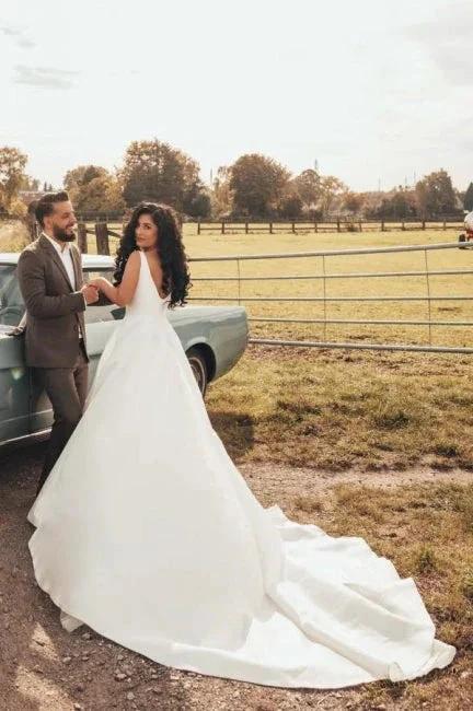 Simple A-line Satin Sleeveless Wedding Dress With Side Slit (ZD14500)