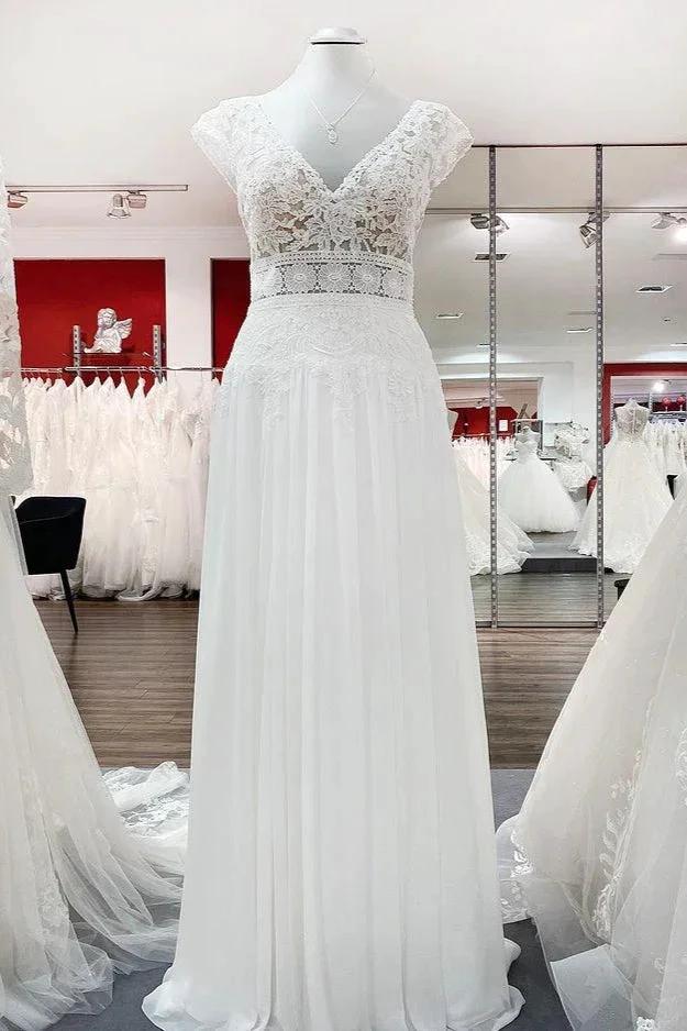 Simple Long A-line V-neck Tulle Appliques Lace Wedding Dress (ZD15158)