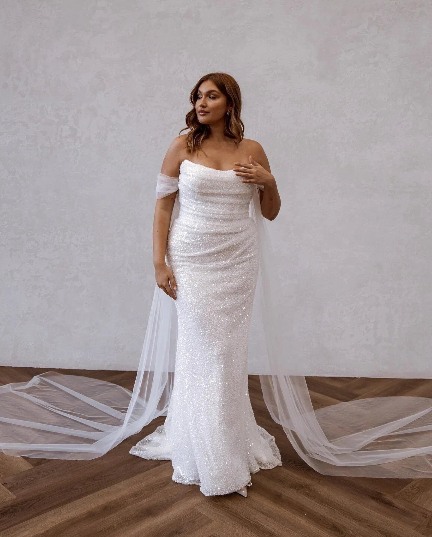 Simple Off-the-shoulder Glitter Mermaid Wedding Dresses (ZD16415)