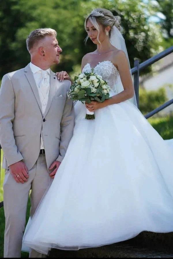 Simple Princess Long A-line Sleeveless Wedding Dresses With Lace (ZD14836)