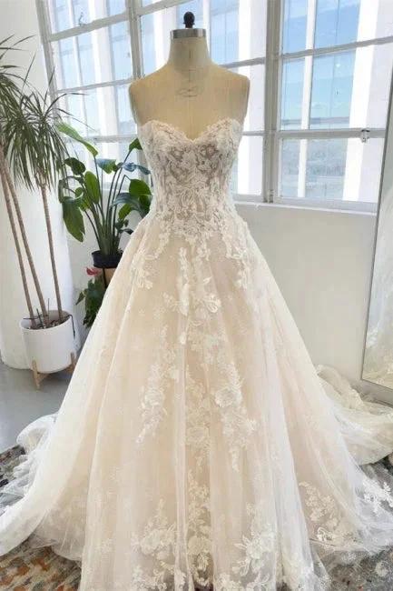 Sleeveless Floor Length Garden Strapless Tulle Lace Wedding Dress with Appliques (ZD14941)