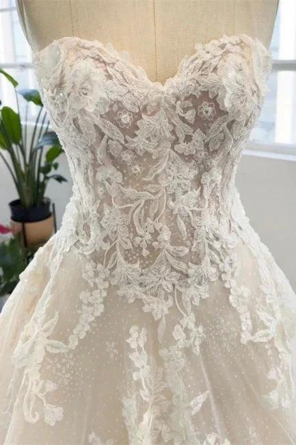 Sleeveless Floor Length Garden Strapless Tulle Lace Wedding Dress with Appliques (ZD14941)