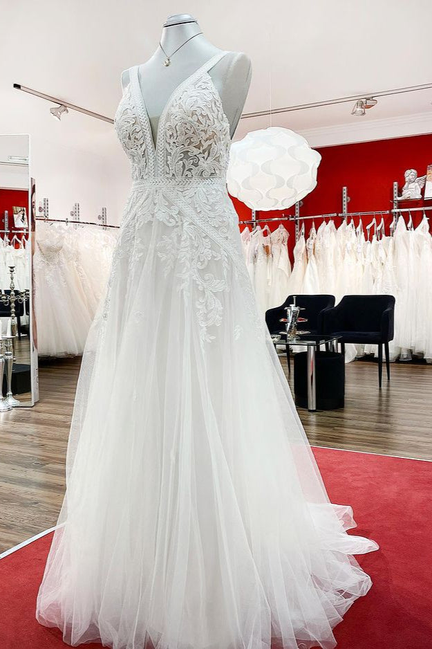 Sleeveless Ivory Lace Appliques A-Line Wedding Dresses (ZD17542)