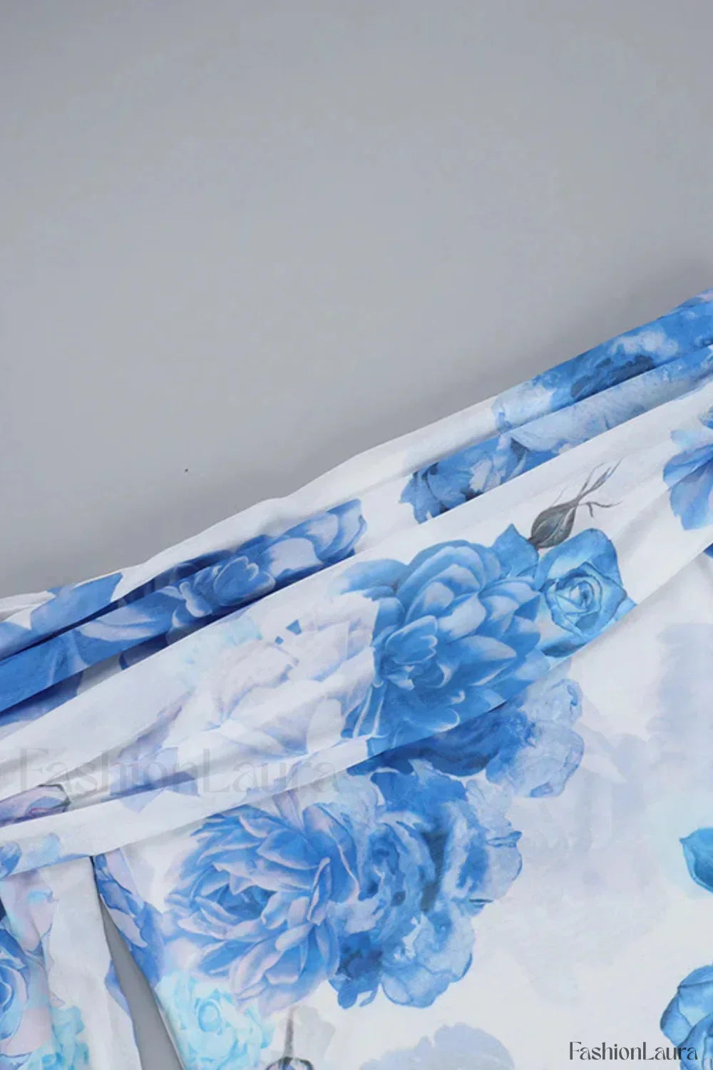 Slim Fit Printed Dress with Tailored Everyday Styling Boutique Fashion Style