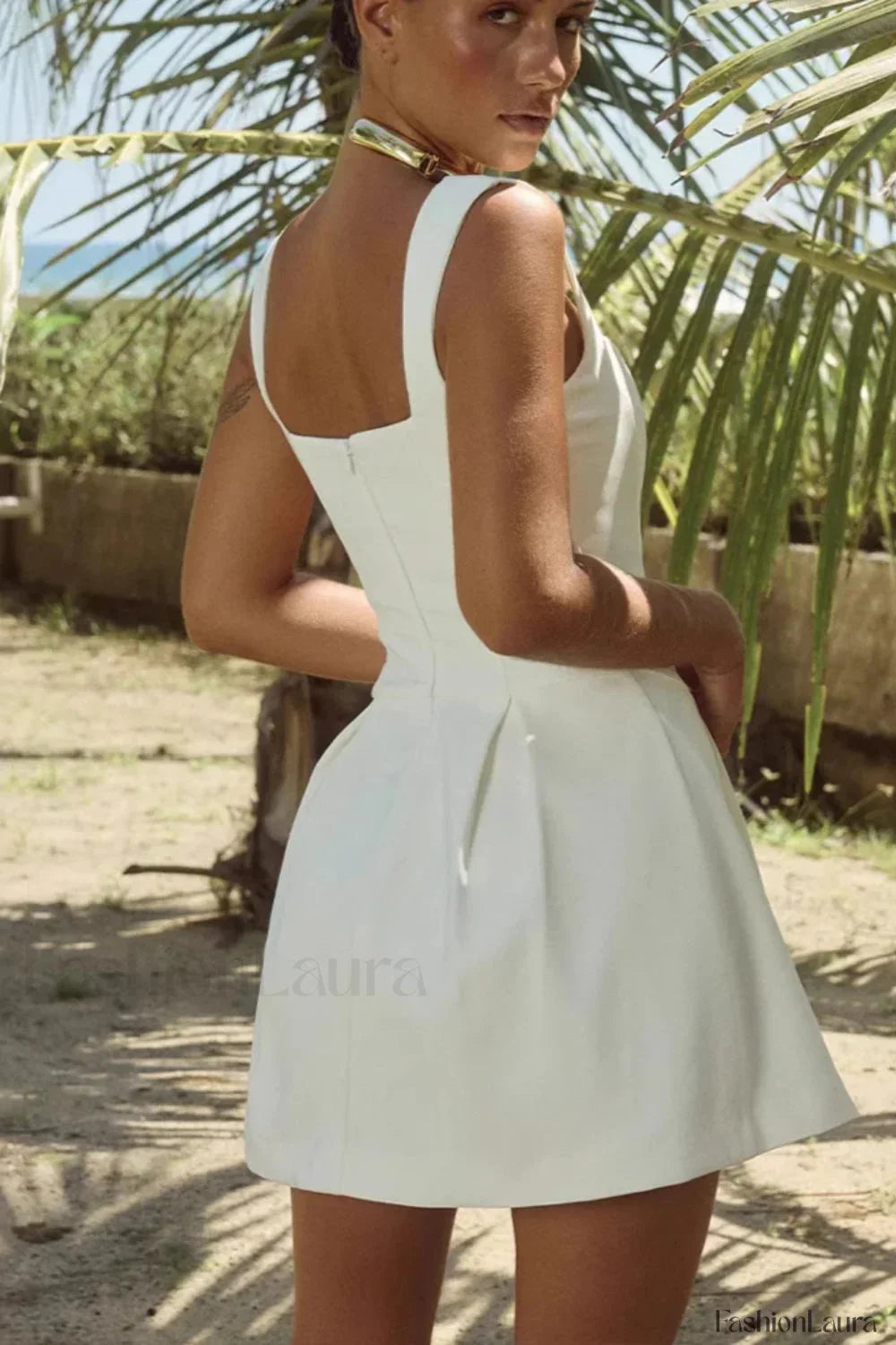 Urban Slim Fit Waist Dress for Modern Fashion Wear Boutique Fashion Style