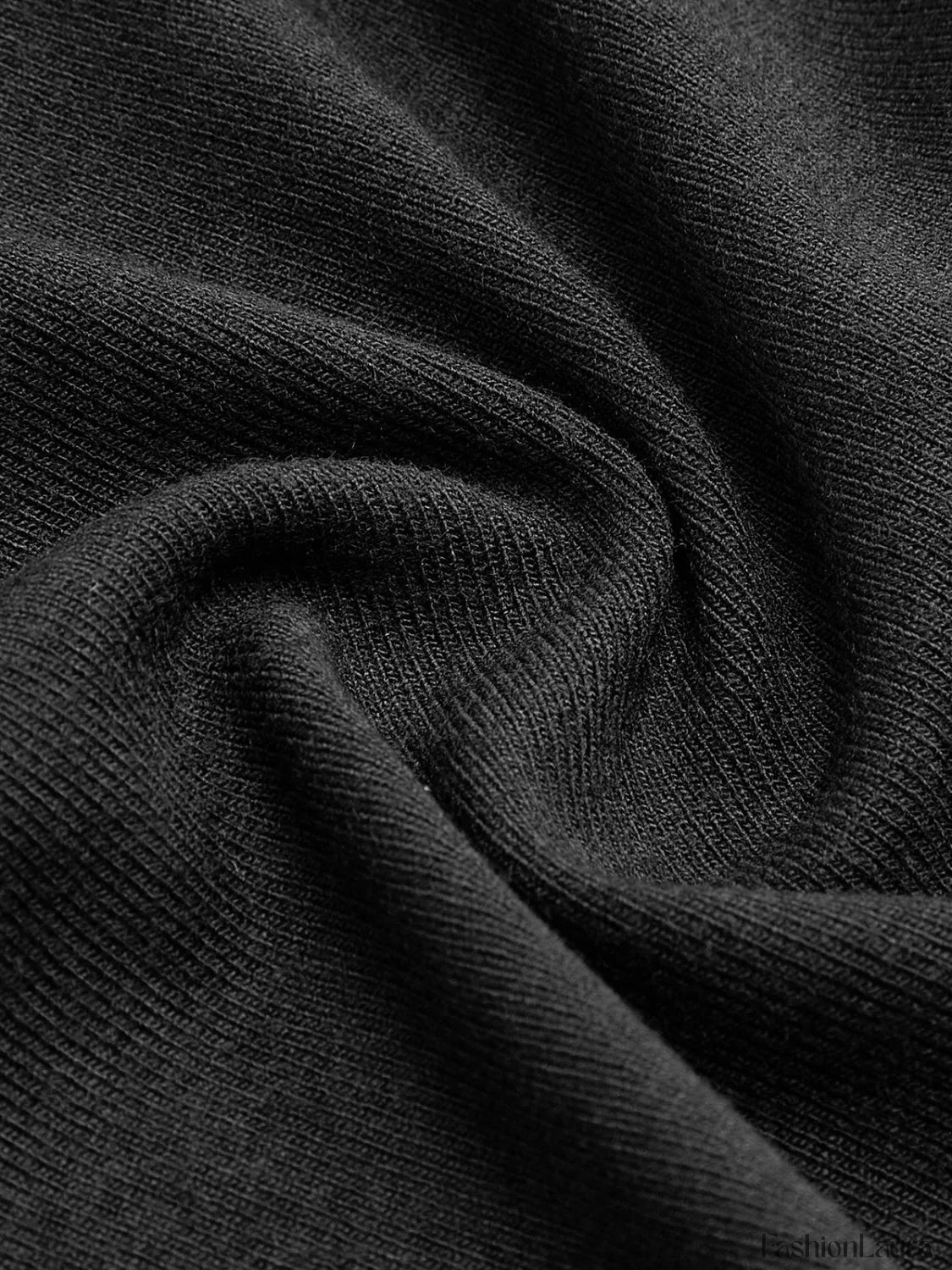 Minimalist Dress Inspired by Contemporary Streetwear Fashion 8