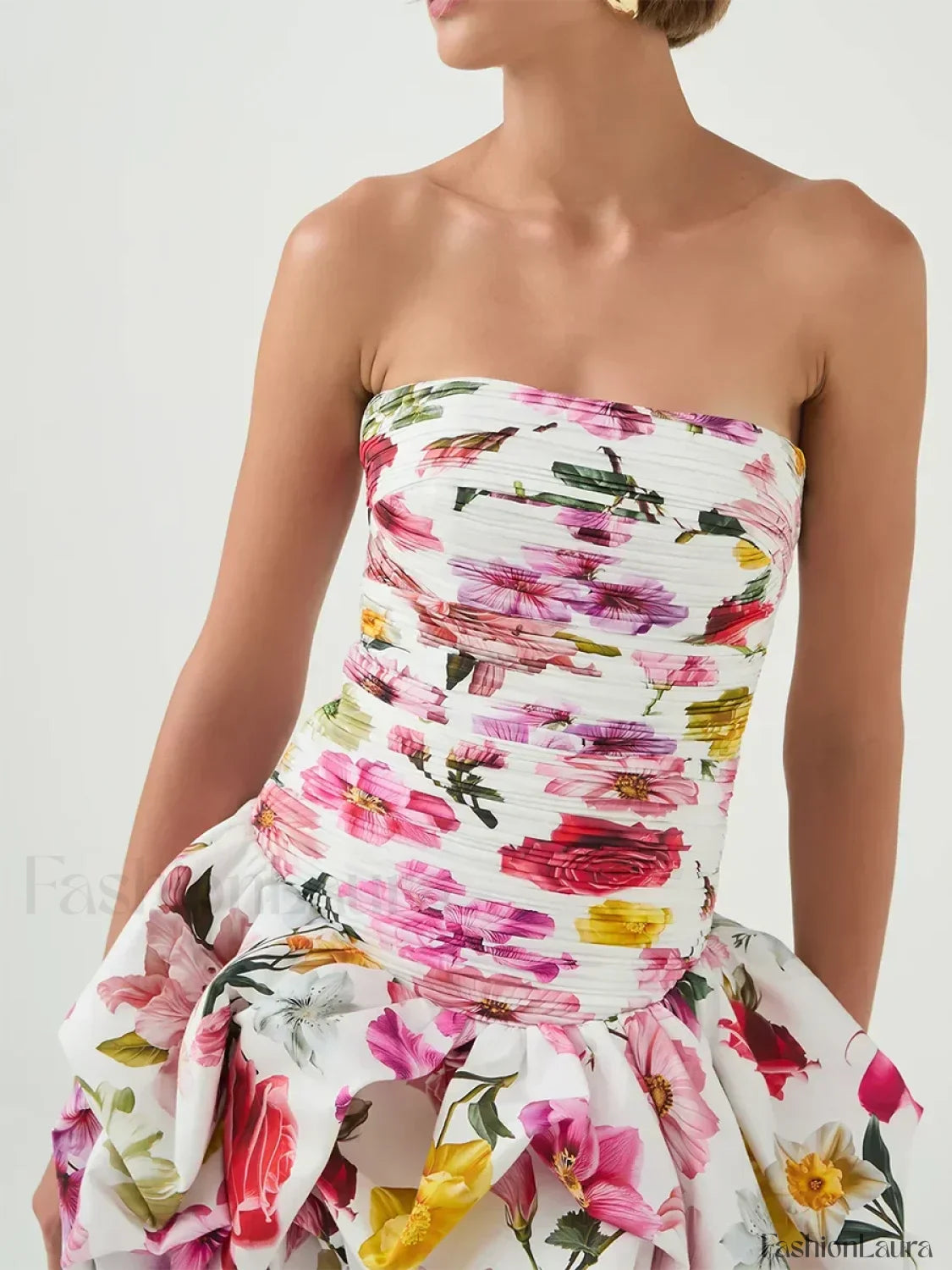 Strapless High Waist Dress with Relaxed Fit and Streetwear Style