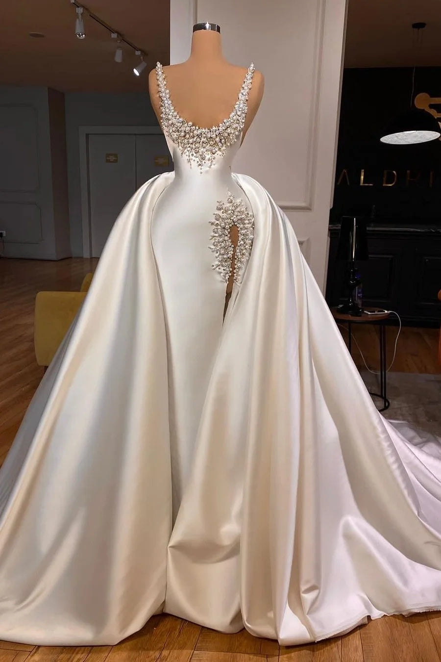 Straps Pearls Beaded Hot Mermaid High Split Wedding Dresses with Overskirt