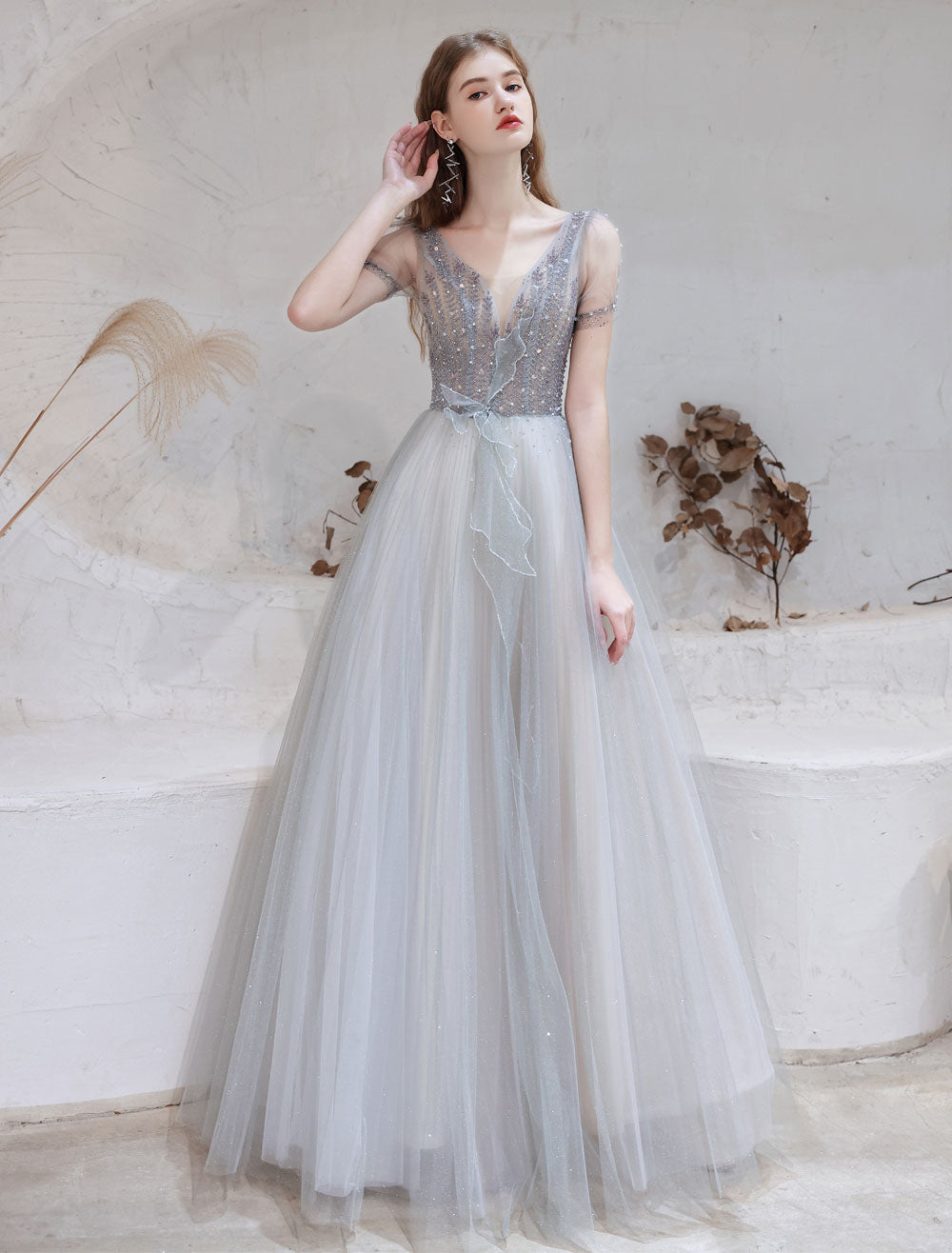 Stunning Evening Dress Light Grey A-Line Bateau Neck Floor-Length Social Party Dresses Pageant Dress