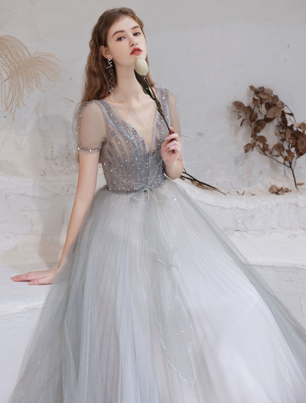 Stunning Evening Dress Light Grey A-Line Bateau Neck Floor-Length Social Party Dresses Pageant Dress