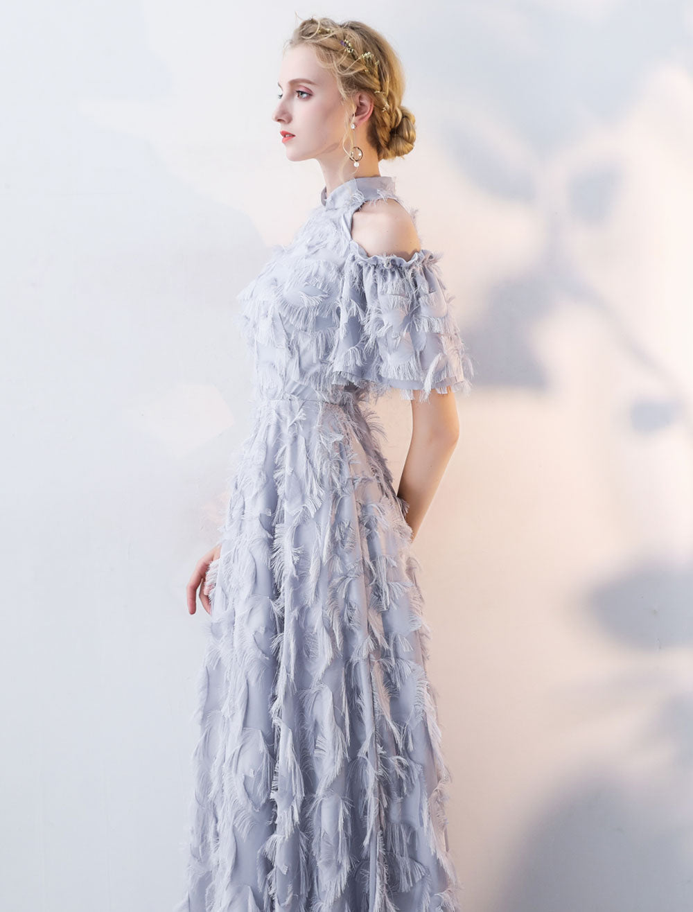 Stunning Evening Dresses Long Light Grey Cold Shoulder Evening Dress Lace Stand Collar Floor-Length Formal Dress