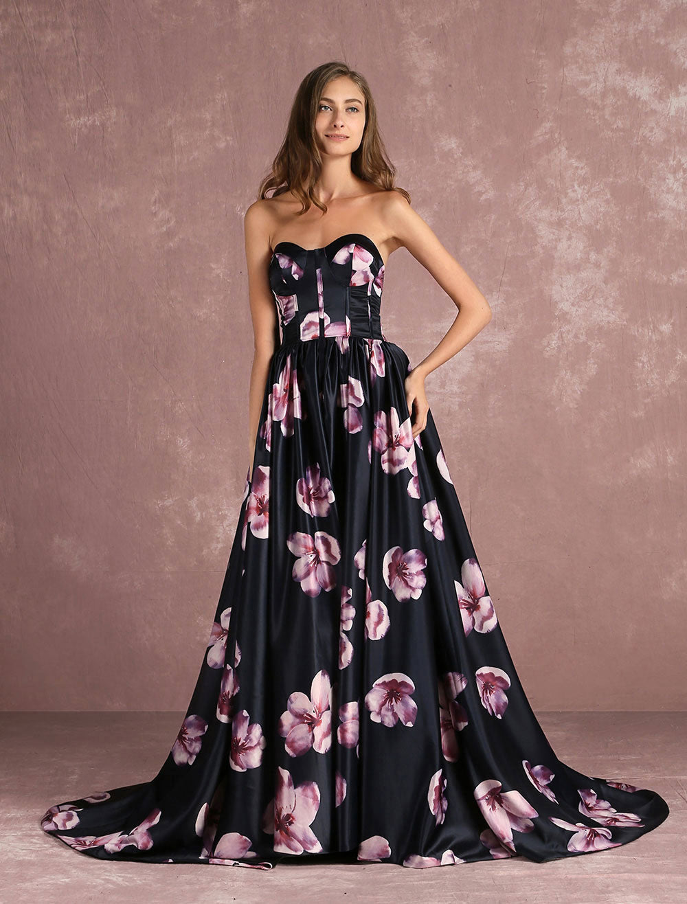 Stunning Floral Pageant Dress Black Sweatheart Strapless Long evening dress Boned Printed Chapel Train Occasion Dress