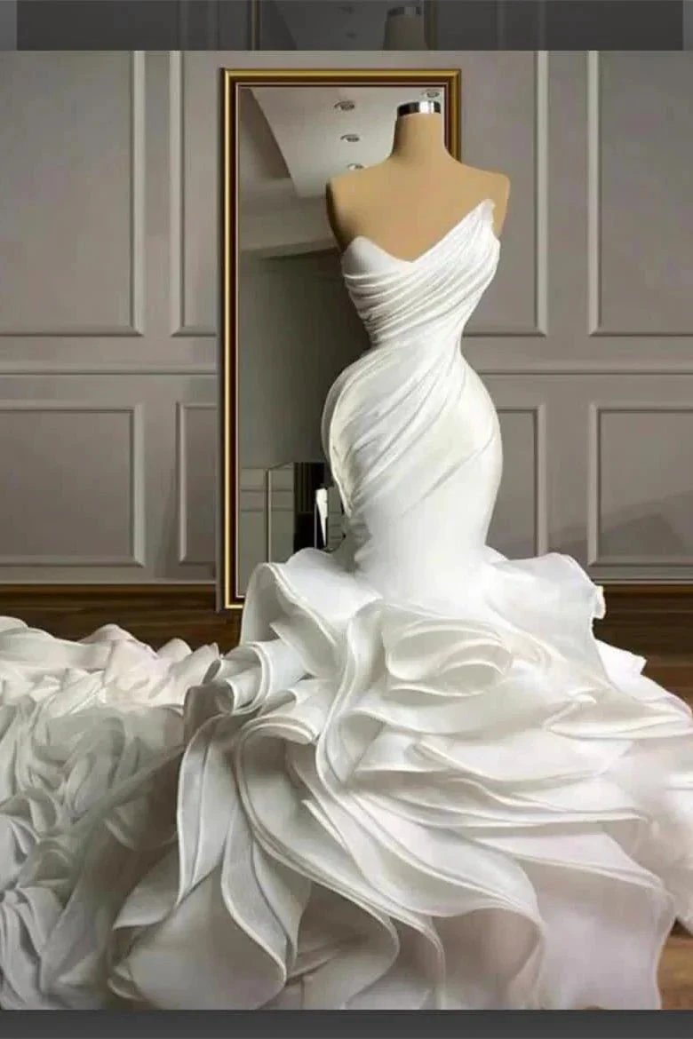 Stunning Strapless Organza Tiered Piping Mermaid Wedding Dress (ZD16411)