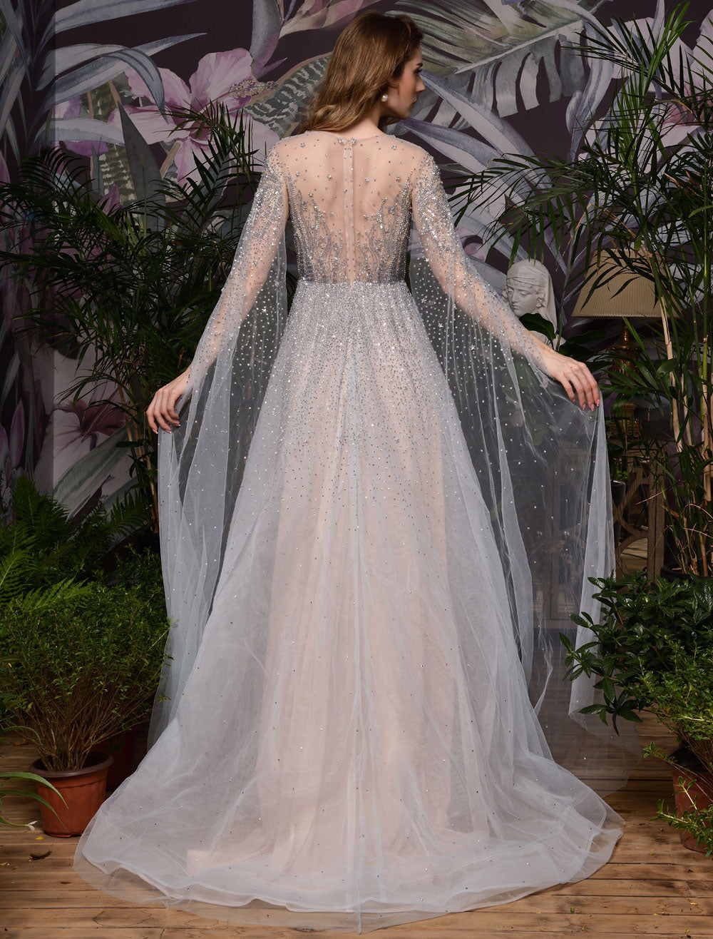 Stunning Wedding Dresses A-Line Sweep Short Sleeves Beaded Jewel Neck Tulle Bridal Dresses