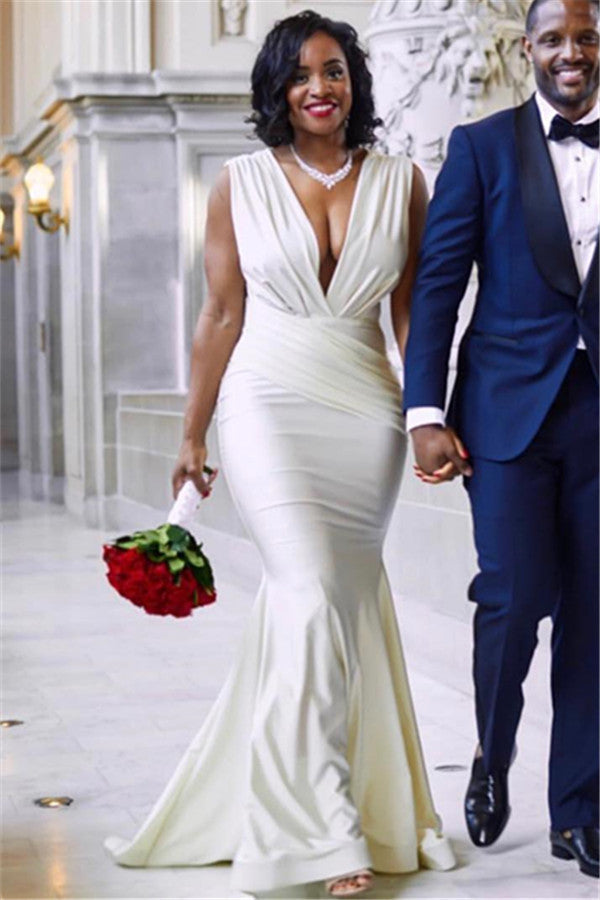 Stylish Deep V-Neck Sleeveless Straps Mermaid Floor-Length Wedding Dresses