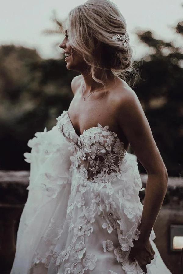 Sweetheart A-line Wedding Dresses Tulle Appliqued Gowns (ZD15302)