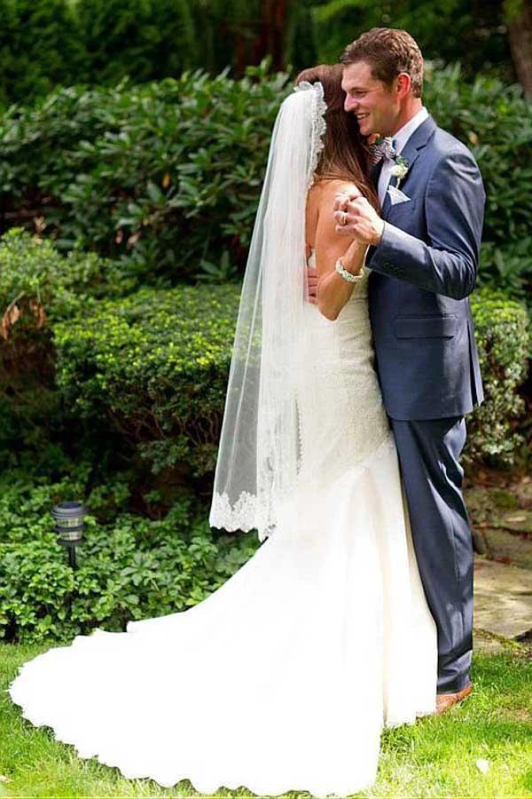 Sweetheart Neckline Mermaid Wedding Dresses With Lace Appliques (ZD15425)