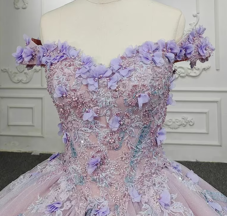 Sweetheart Off The Shoulder Beaded Floral Appliqu���� Quincea?Era Ball Gowns