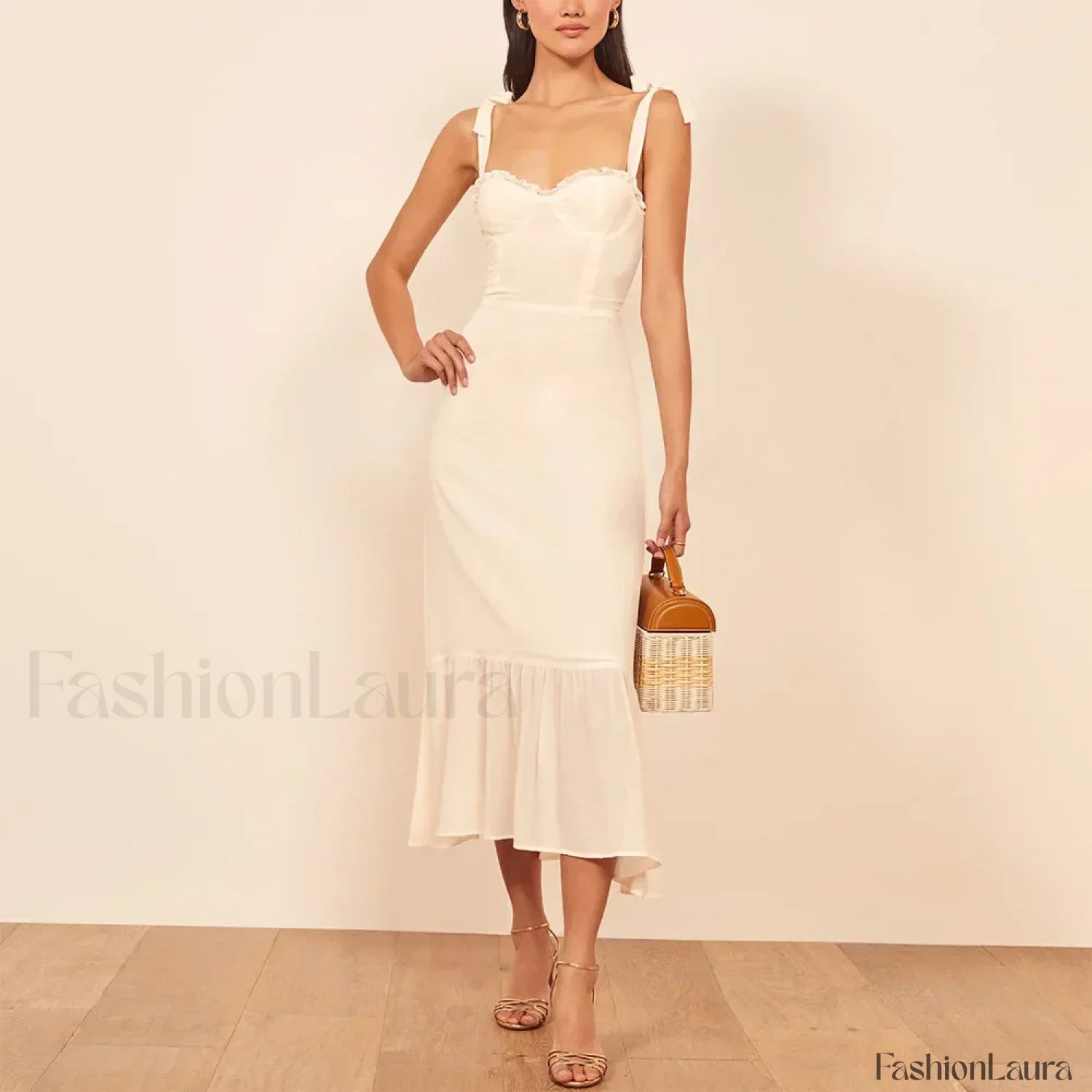 Sweetheart Tie Strap Dress with Relaxed Fit and Layered Outfit Styling