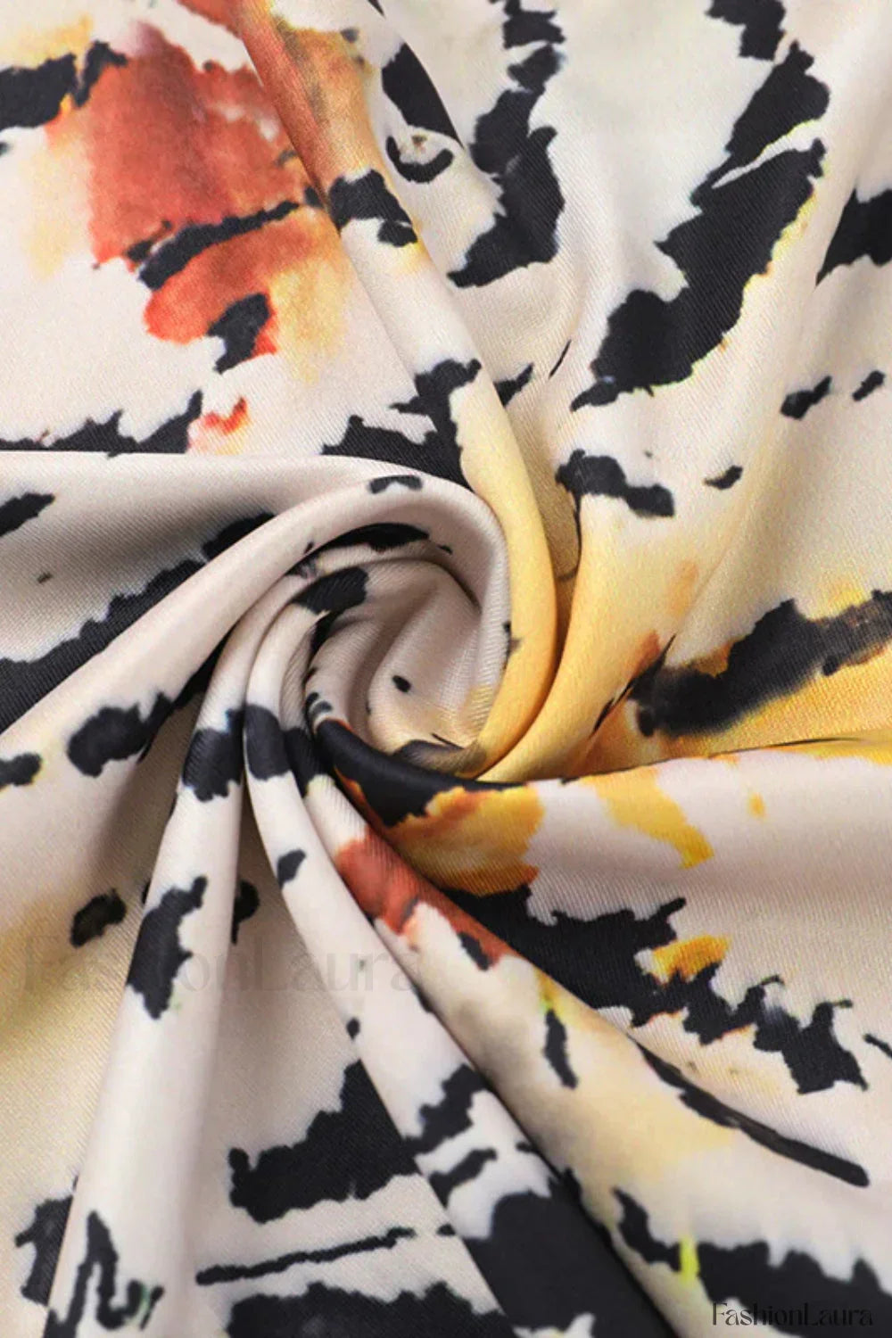 Classic Dress Inspired by Contemporary Streetwear Fashion 15
