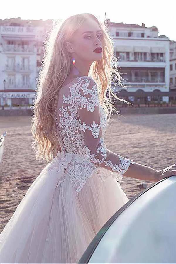 Tulle Scoop Neckline A-line Wedding Dress With Lace Appliques (ZD16038)