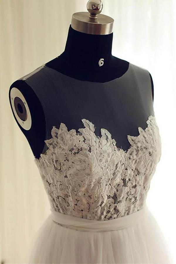 Tulle Scoop Neckline A-line Wedding Dresses With Lace Appliques (ZD15418)
