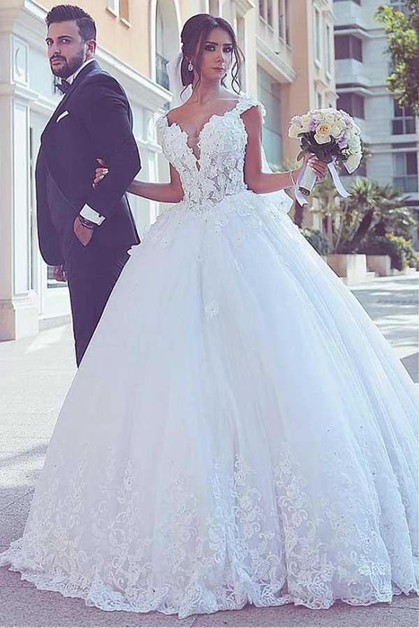 Tulle V-neck Neckline Ball Gown Wedding Dresses With Lace Appliques (ZD15406)
