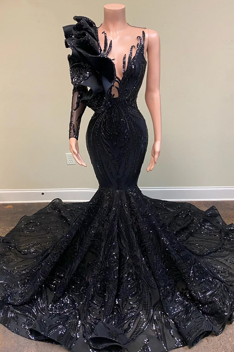 V-Neck Flowers Mermaid Long Sleeves Prom Dresses