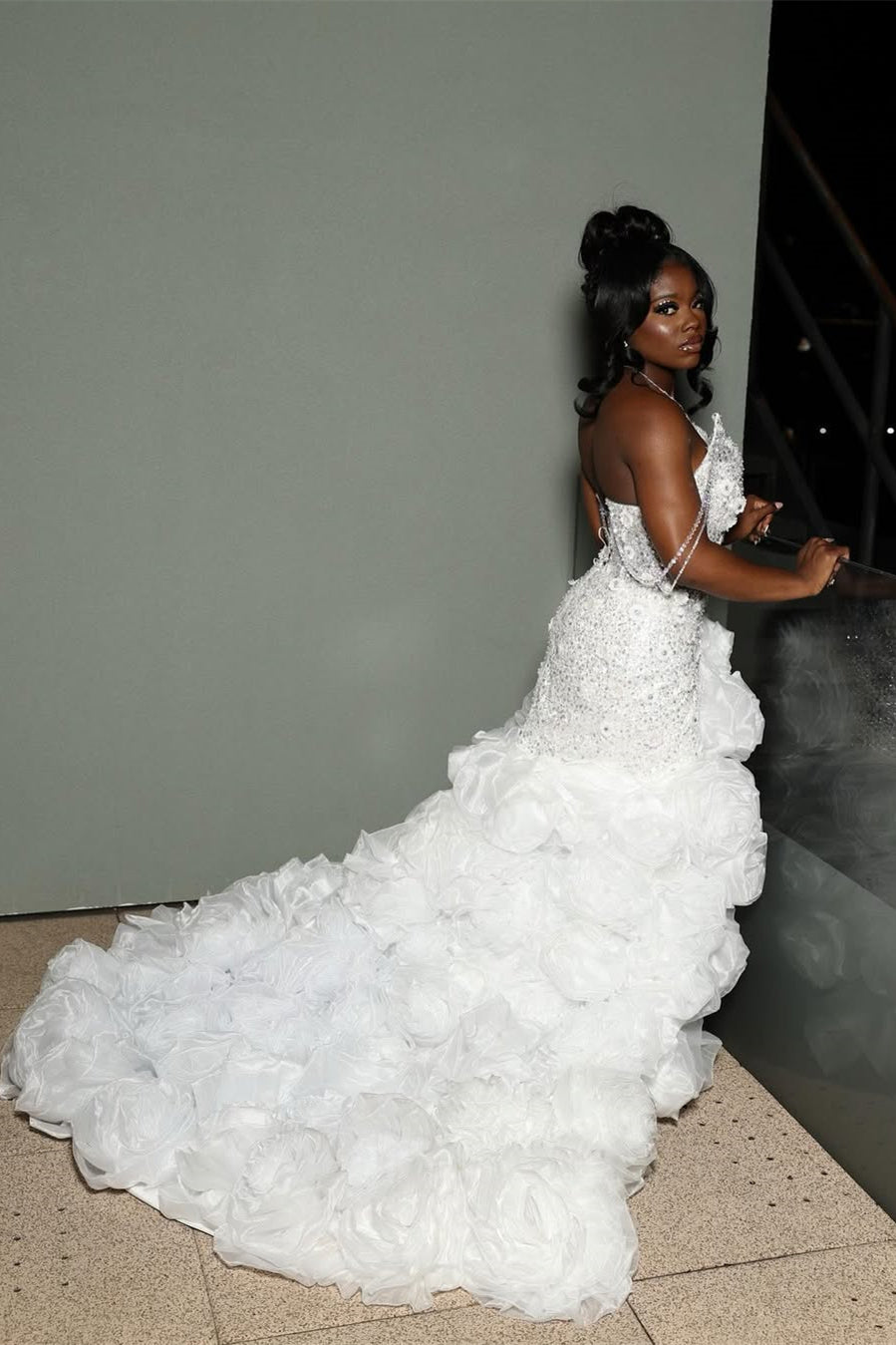 V-Neck Ivory Flower Ruffles High Split Court Train Mermaid Prom Dresses
