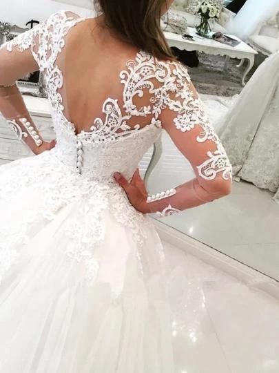 V-Neck Long Sleeves Appliques Watteau Train Wedding Dress (ZD15413)