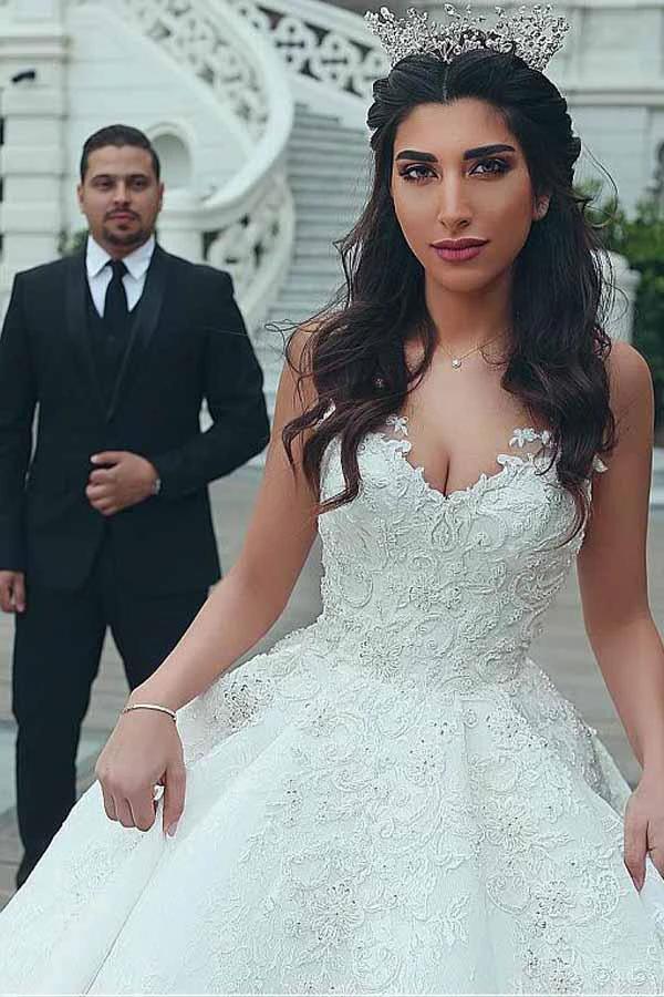 V-neck Neckline Ball Gown Wedding Dresses With Lace Appliques (ZD15412)