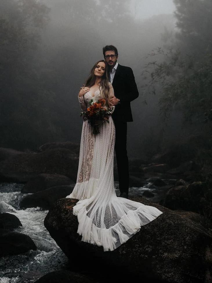 V-Neck Polka Dot Lace Open Back Long Sleeve Boho Bridal Gown (ZD16323)