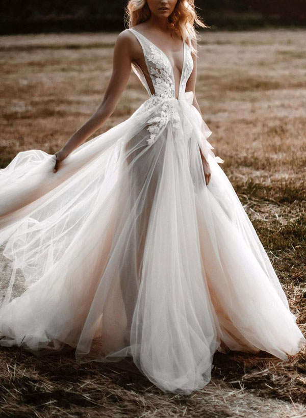 V-Neck Sleeveless Boho Garden Wedding Dresses Sweep Train Tulle Lace Appliques