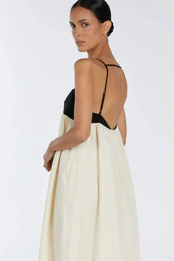 Rhiannon Statement , Loose Long Dress in White Elevated Occasion Wear