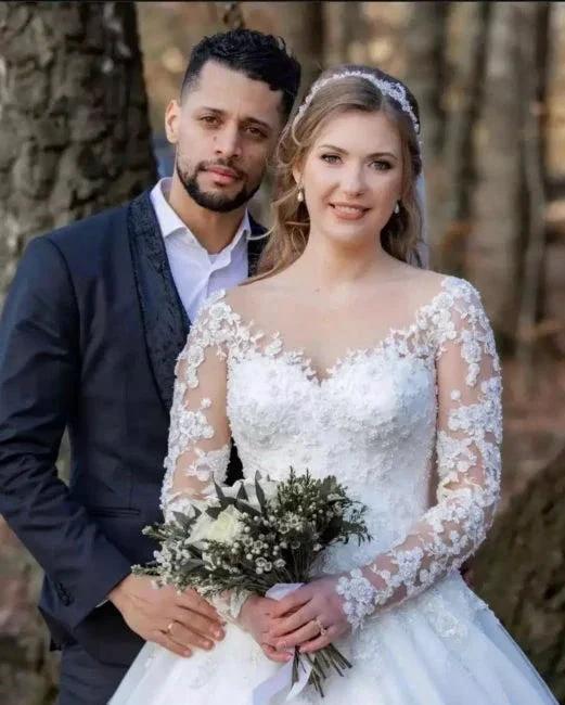 Vintage A-line Lace Wedding Dresses With Sleeves (ZD14691)