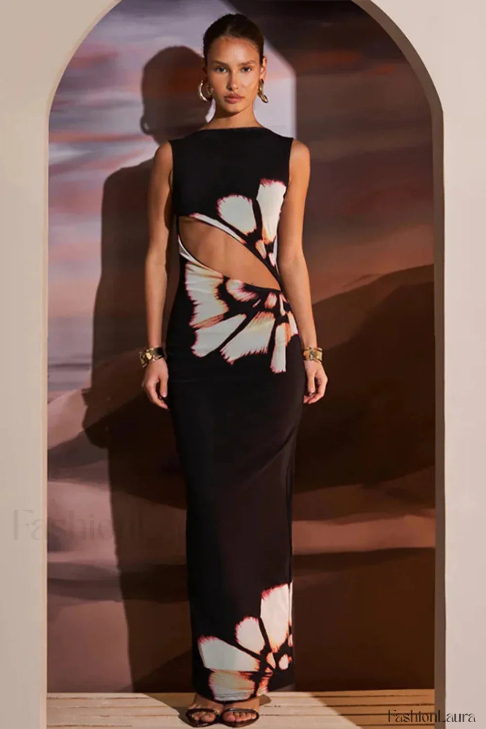 Classic Vintage Floral Sleeveless Dress for Modern Fashion Wear