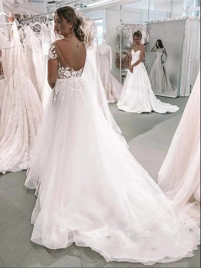 Vintage Long A-Line Bateau Appliques Lace Tulle Wedding Dress with Sleeves (ZD15135)