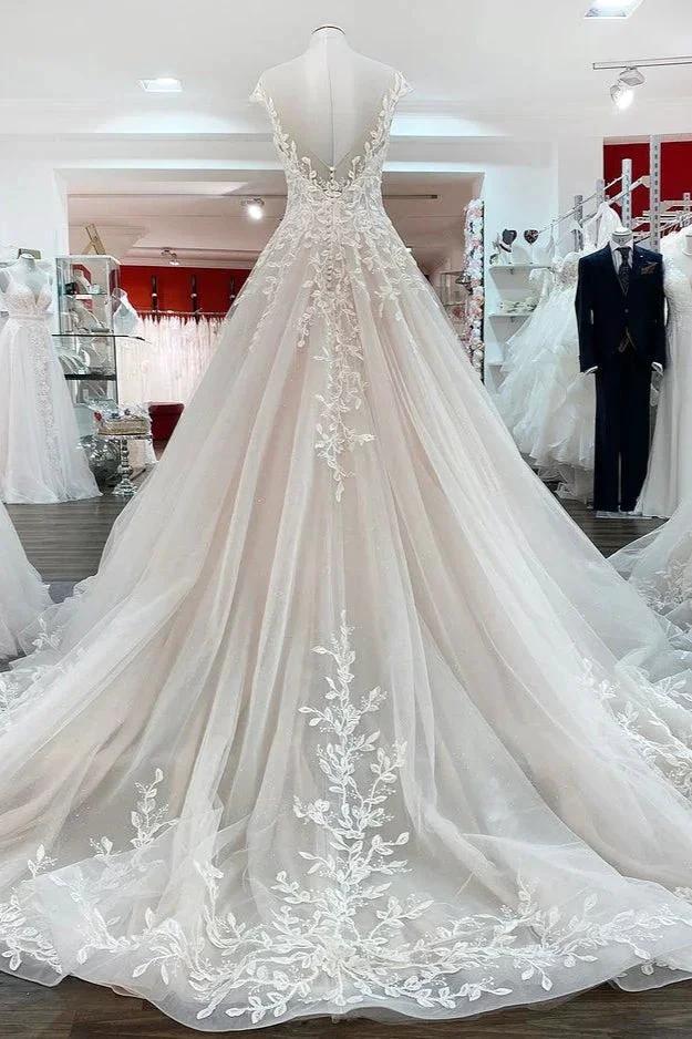 Vintage Long A-line Jewel Tulle Ruffles Wedding Dress with Lace Appliques (ZD15270)