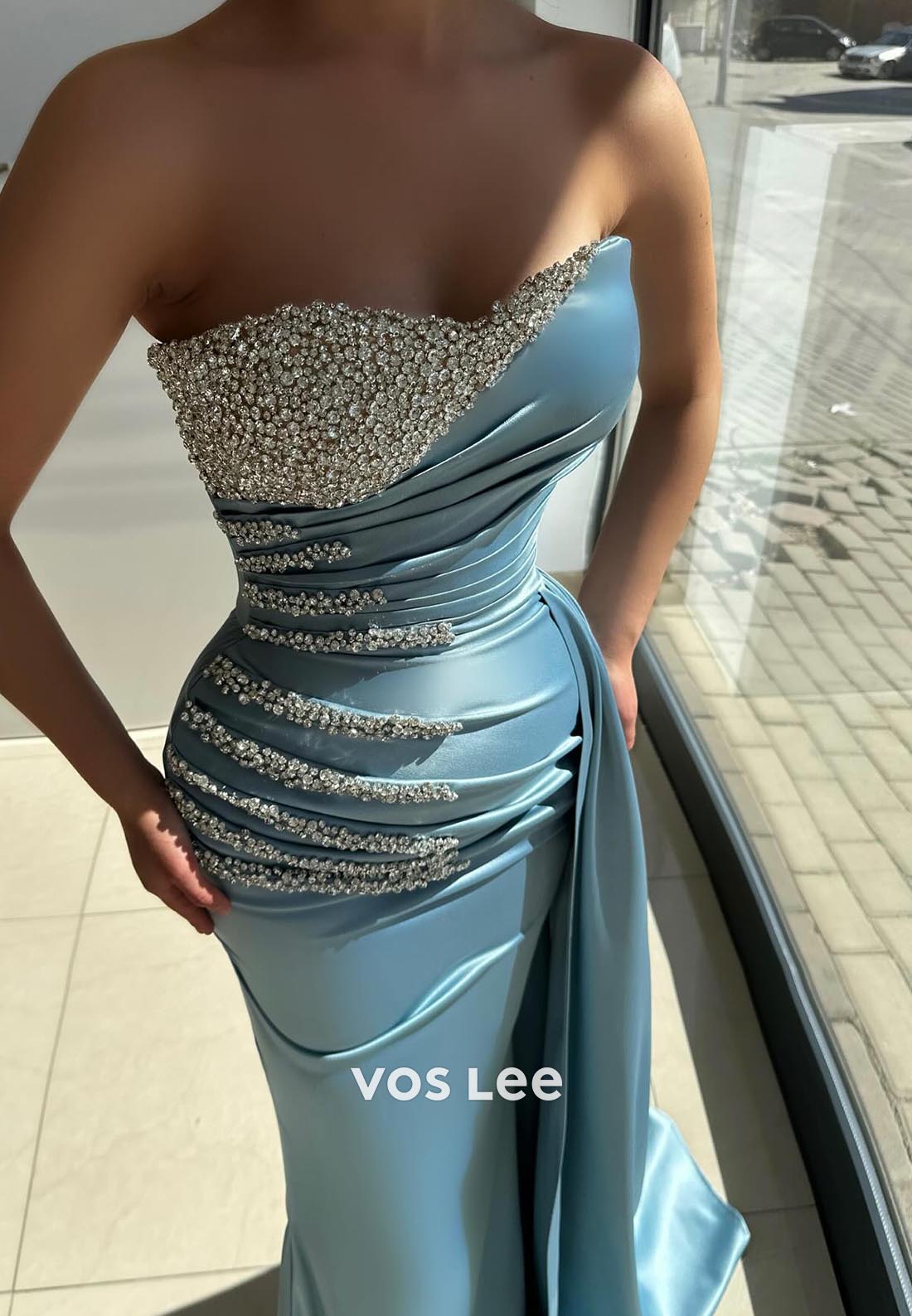 Appliqued Column Court Train Satin Sweetheart Pleated Evening Gown