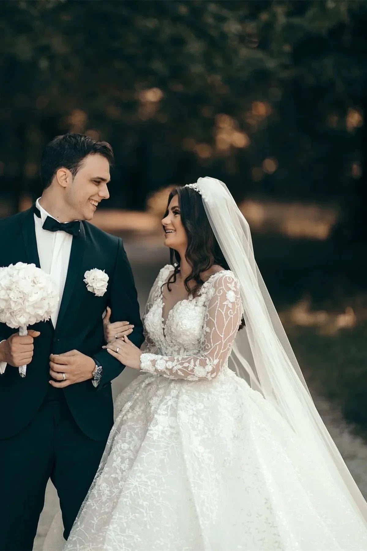 White Sweetheart A-line Long Sleeves Wedding Dress With Lace (ZD14650)