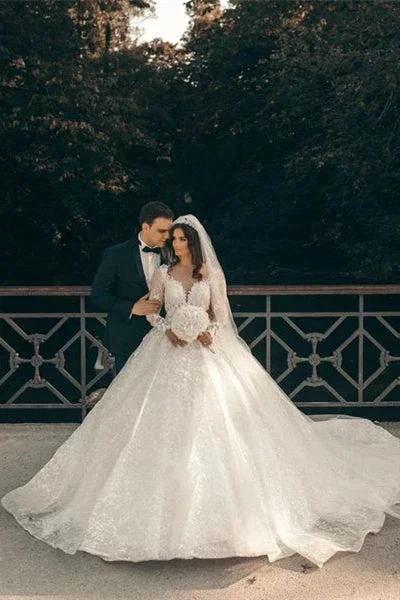 White Sweetheart A-line Long Sleeves Wedding Dress With Lace (ZD14650)