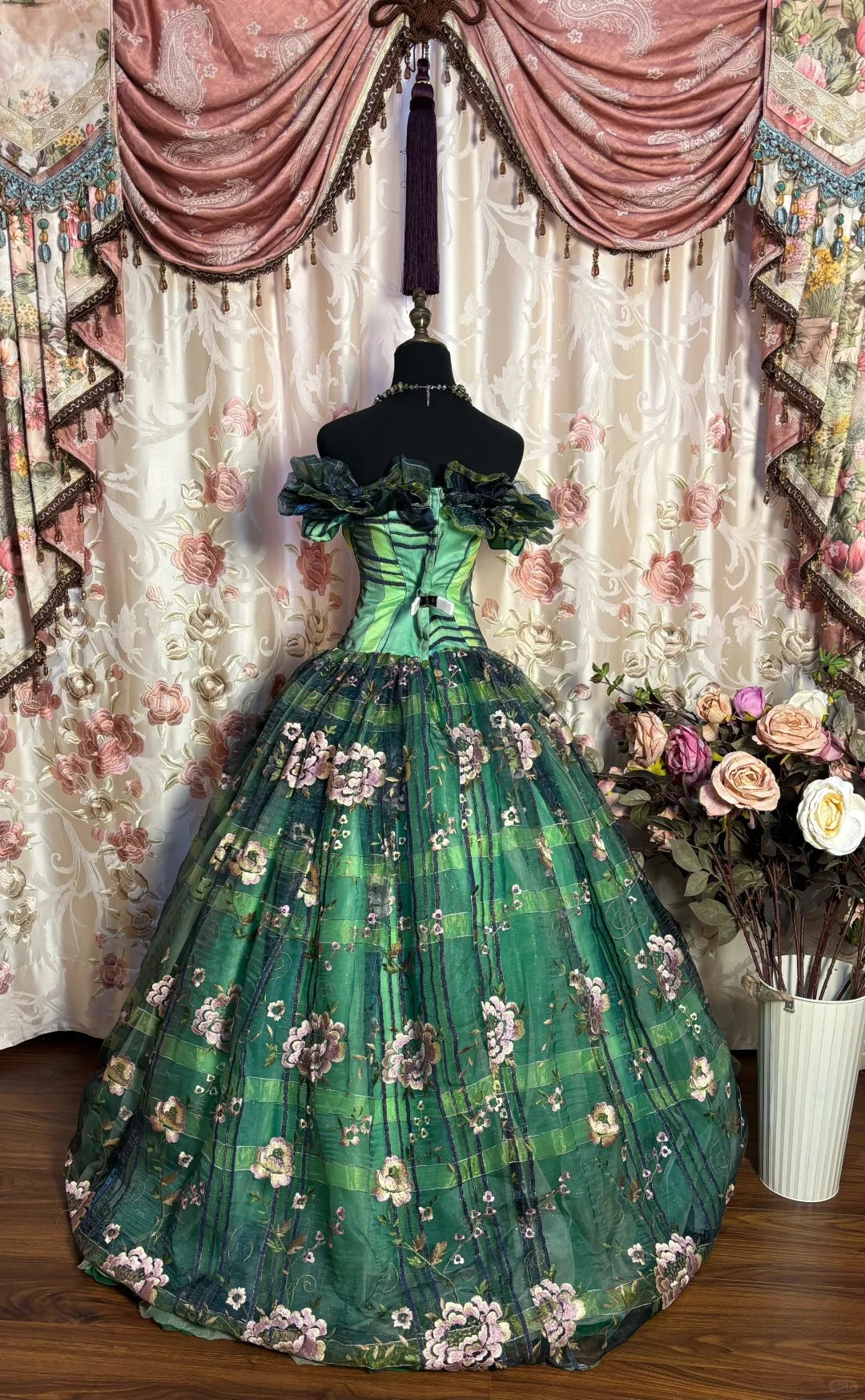 A-Line Green Quinceanera Dress Ball Gown Off-the-Shoulder Sweet 16 Dress - View 2 | FashionDia