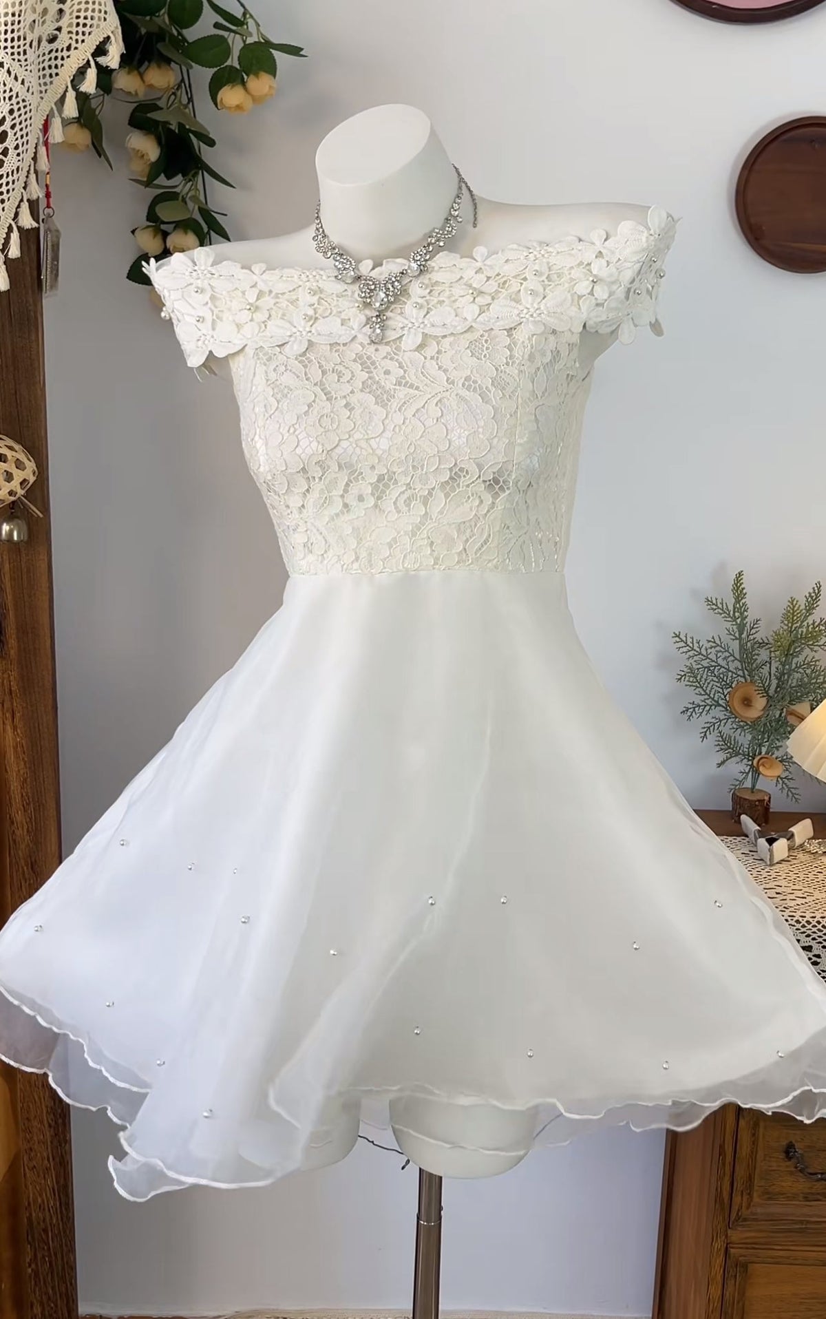 Off Shoulder A Line Short Prom Dress Lace Homecoming Dress J8401